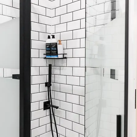 The Oasis - Heart Of Riga